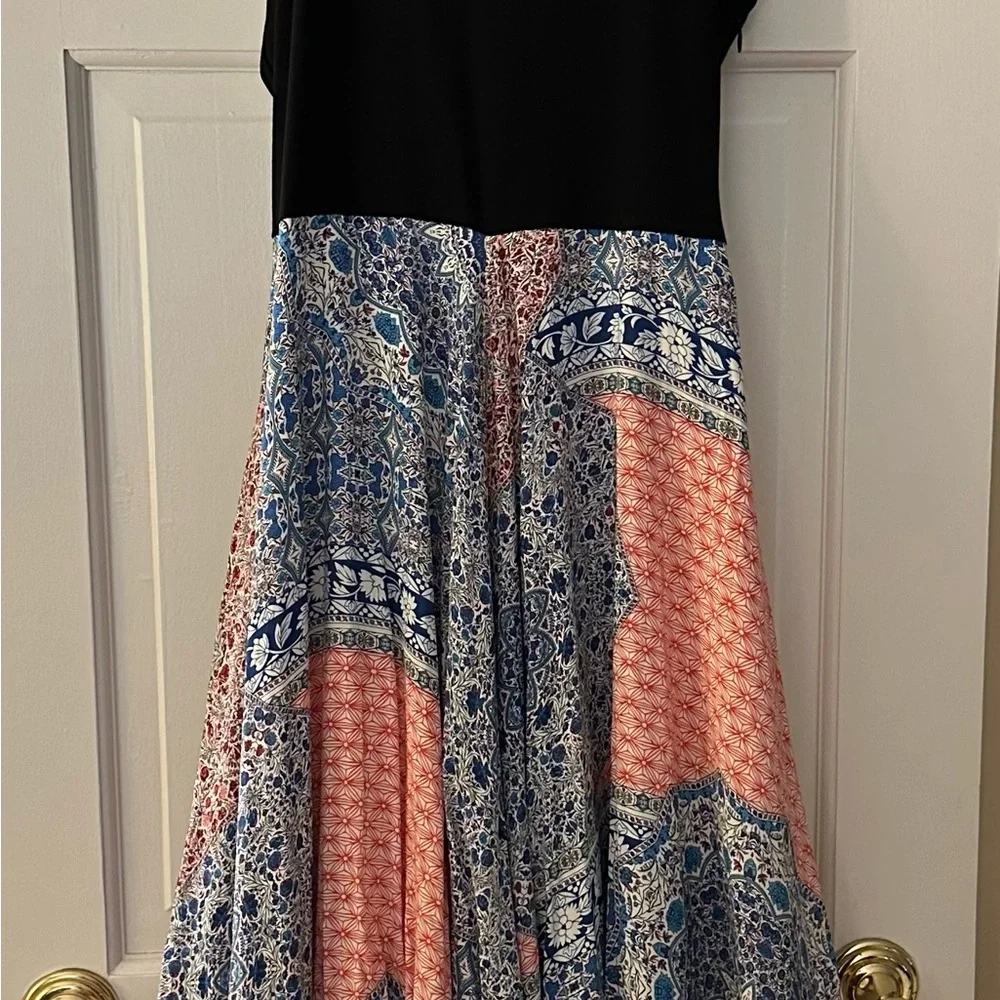 South Moon Under Sanctuary Black and Multicolor women’s maxi dress - Picture 2 of 6